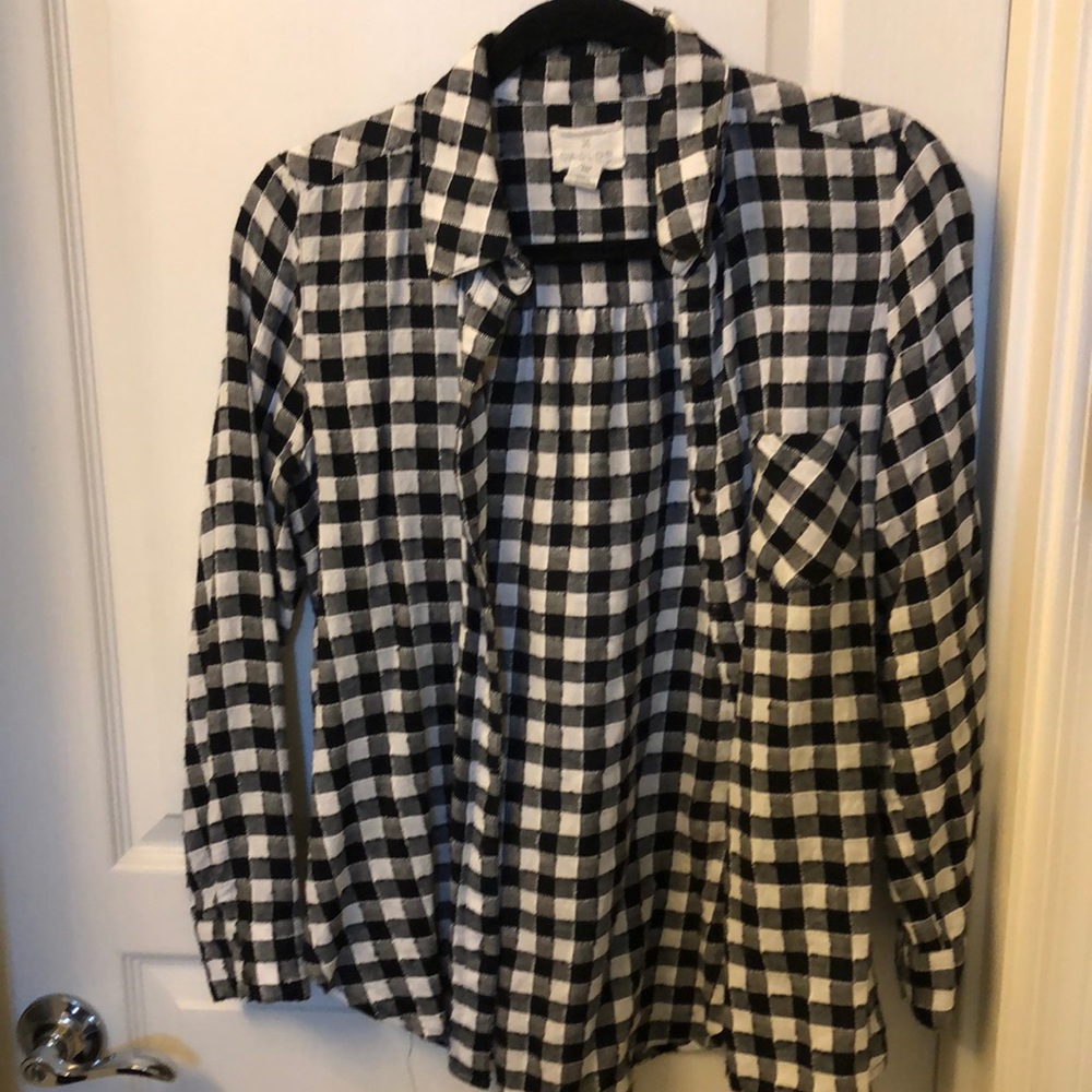 Caslon button up top